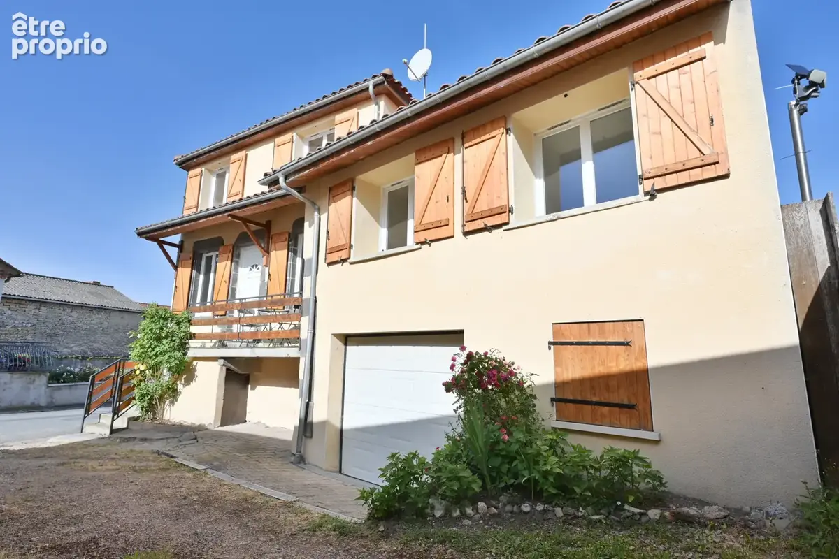 Maison de ville T5 avec balcon, garage et cave - photo 1