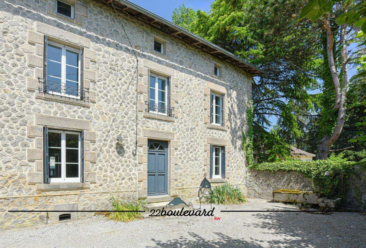 Maison à RILHAC-RANCON