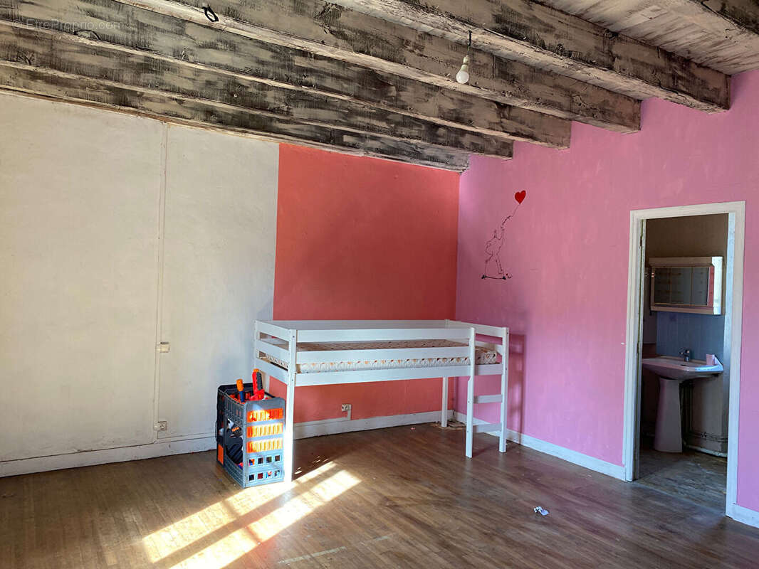 Maison à LES EYZIES-DE-TAYAC-SIREUIL