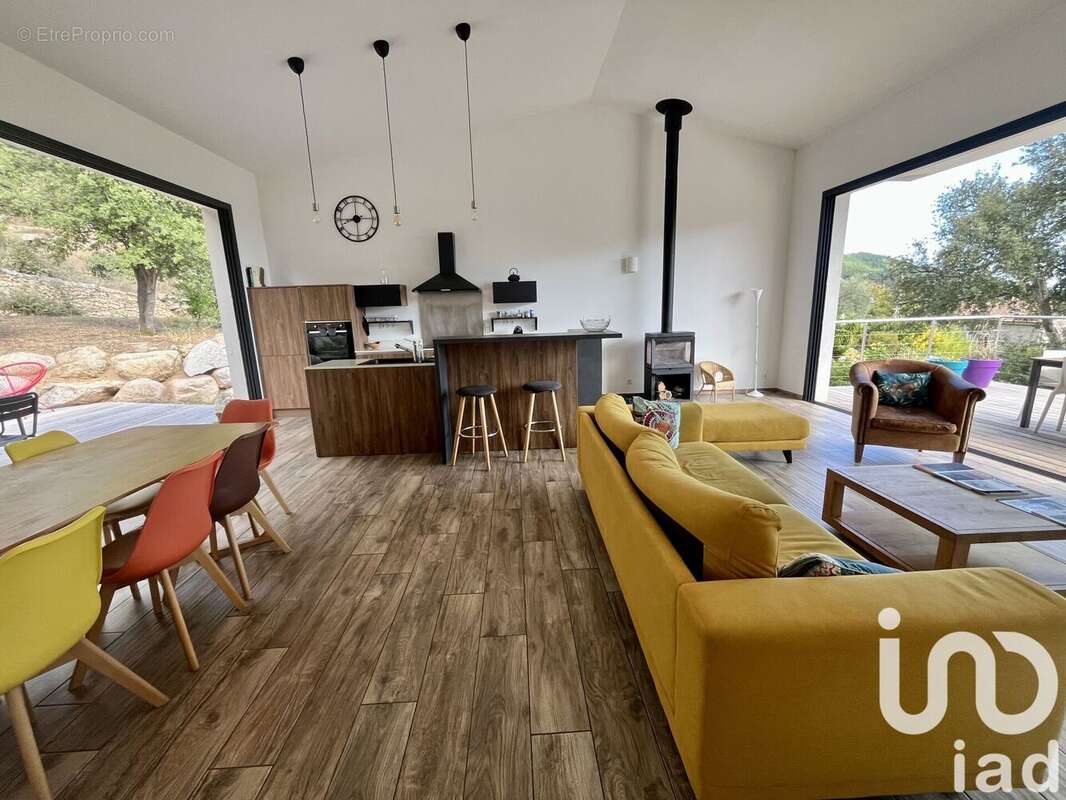 Maison 140 m² à Zonza  - photo 6