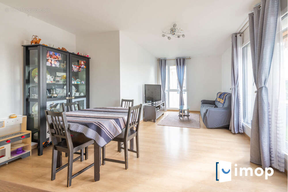 Appartement à COLOMBES