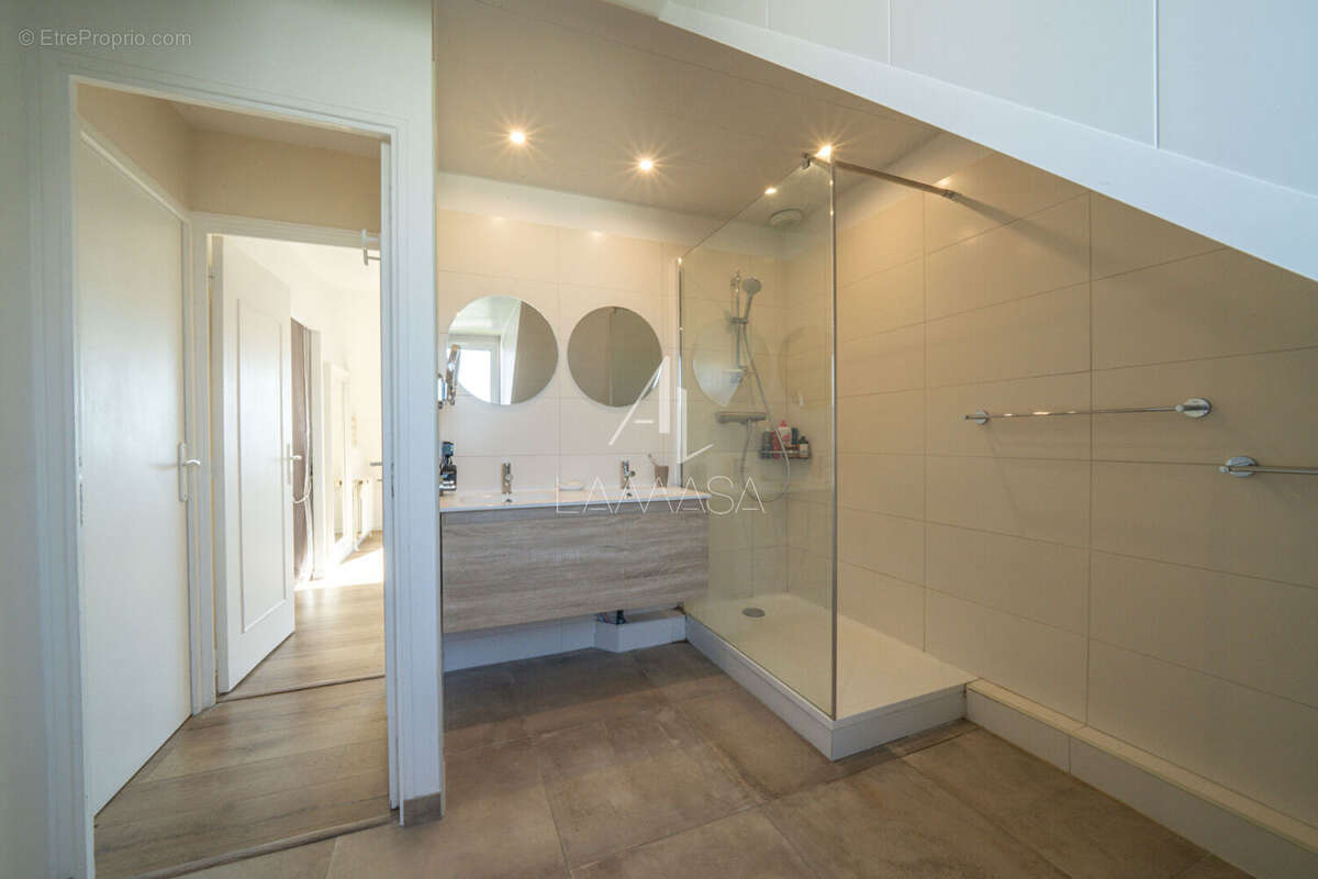 Maison à THORIGNY-SUR-MARNE