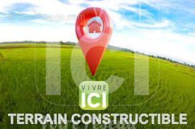Terrain à LA BOISSIERE-DU-DORE