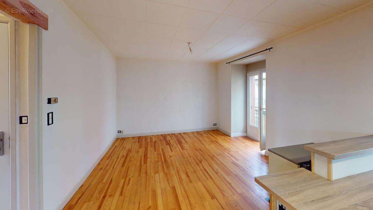 Appartement à LE MONASTIER-SUR-GAZEILLE