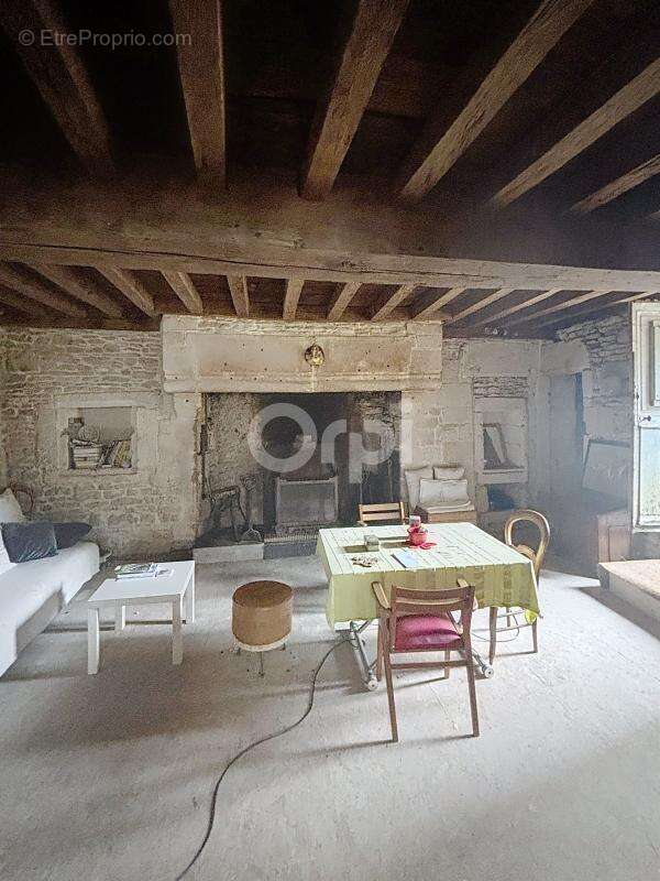 Maison à GIEY-SUR-AUJON