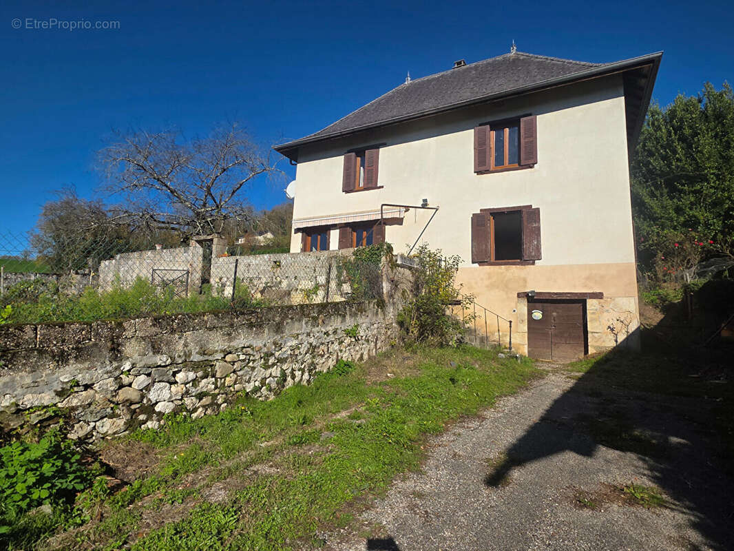 Maison à AVRESSIEUX