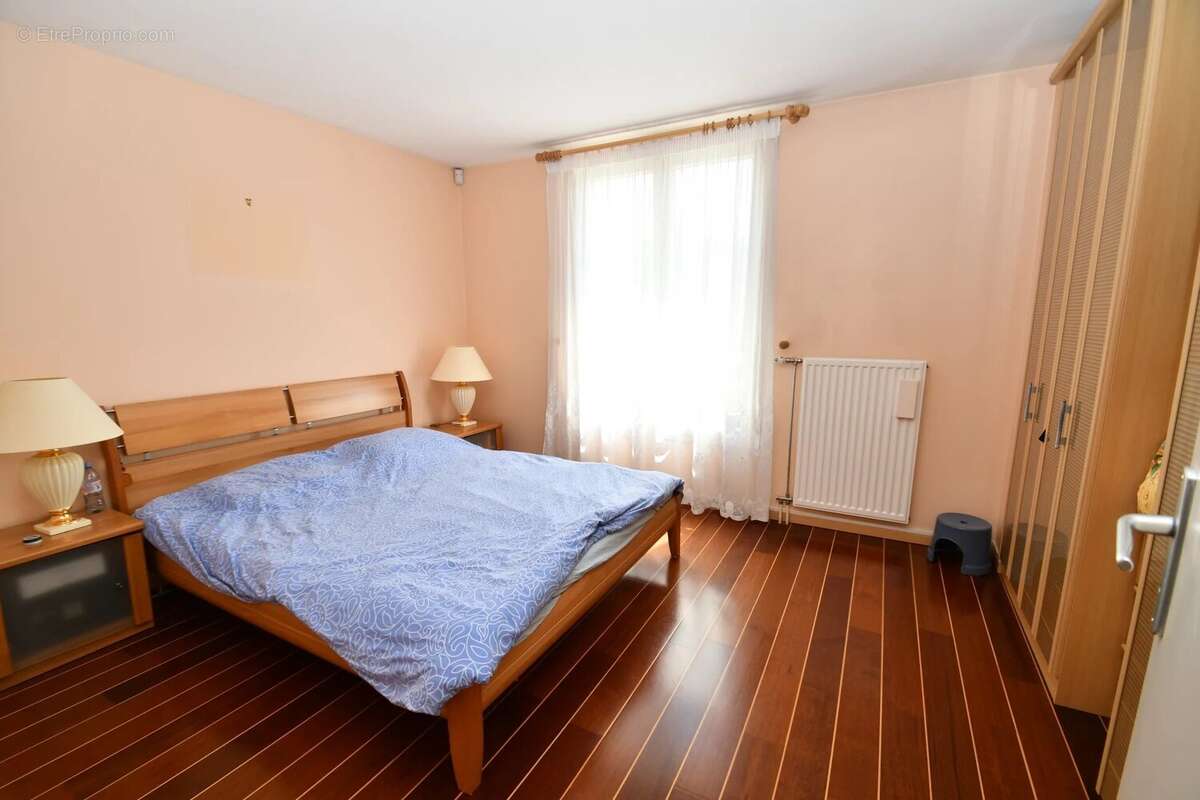 Maison 93 m² à Sevran  - photo 5