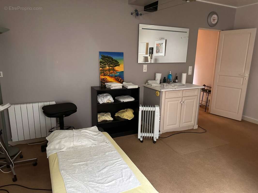 Commerce à MILLY-LA-FORET