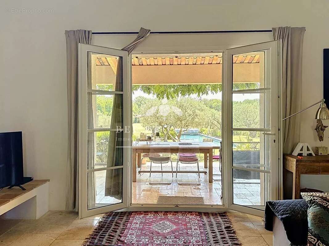 Maison de caractère avec piscine et maison d'amis, au calme - photo 9