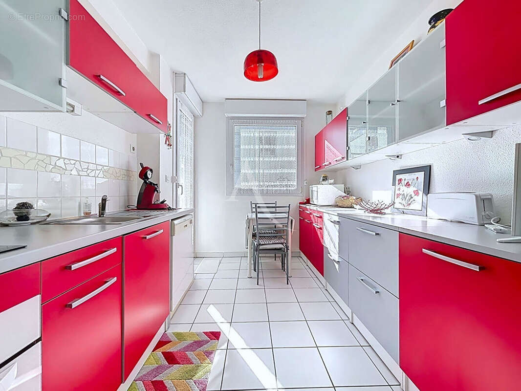 Appartement à FONBEAUZARD