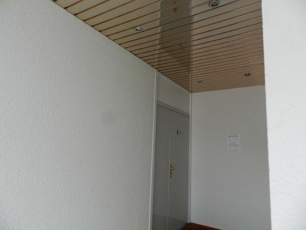 Dpt Isère (38), à vendre GRENOBLE Bureaux (ou à louer) - photo 17