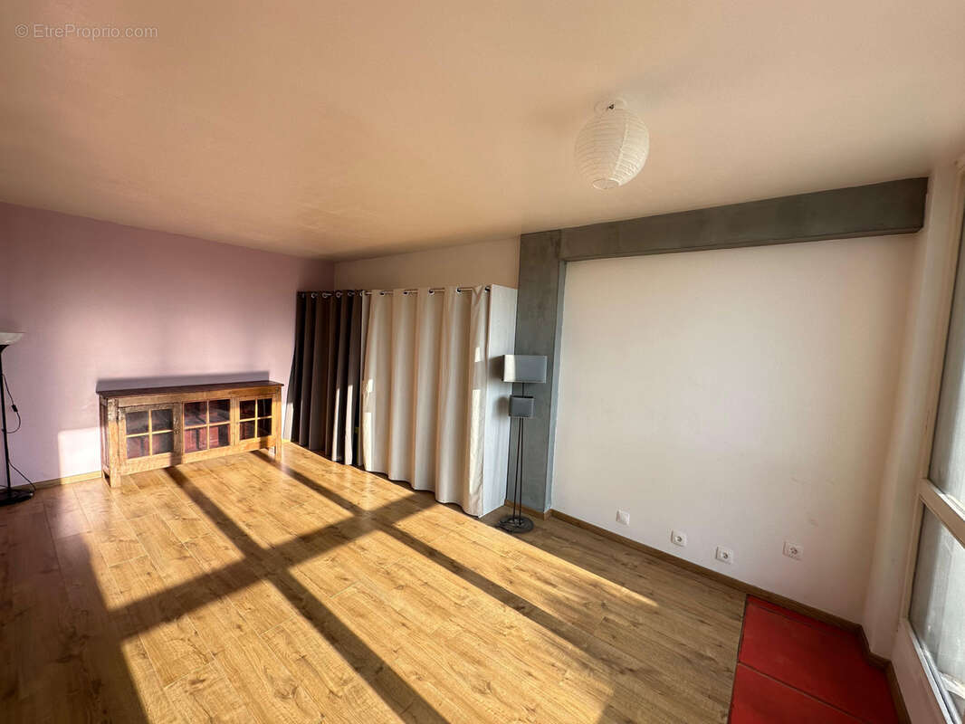 Appartement à RIS-ORANGIS