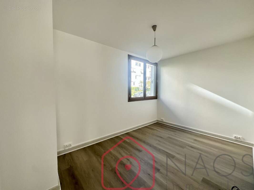 Appartement à LE PLESSIS-ROBINSON