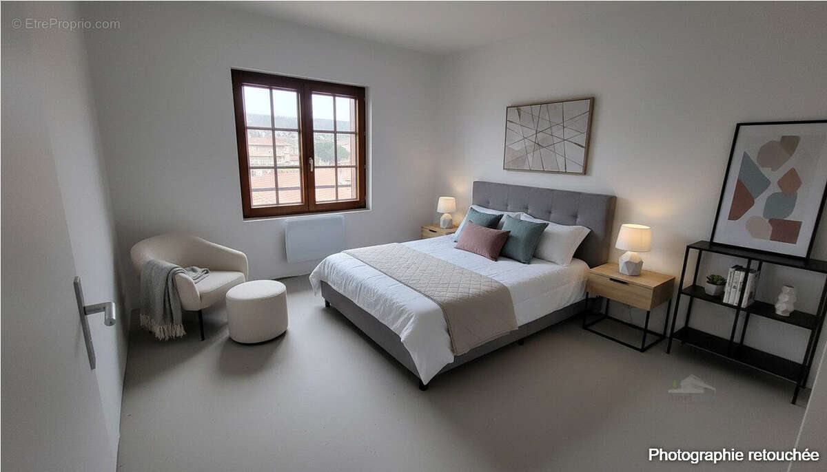 Chambre meublée pour se projeter - Appartement à ROUSSILLON