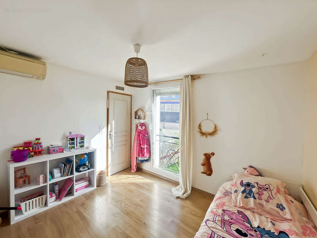 Maison à LES MUREAUX