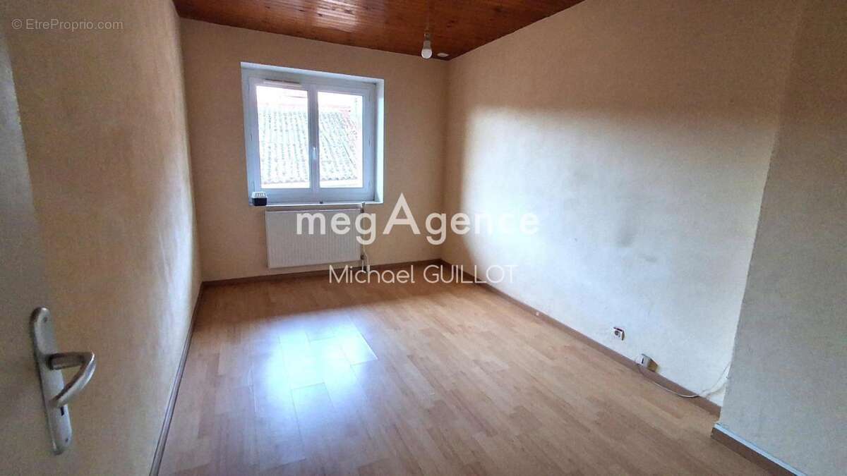 Maison familiale 123 m² avec garage – Varambon (01160) - photo 9