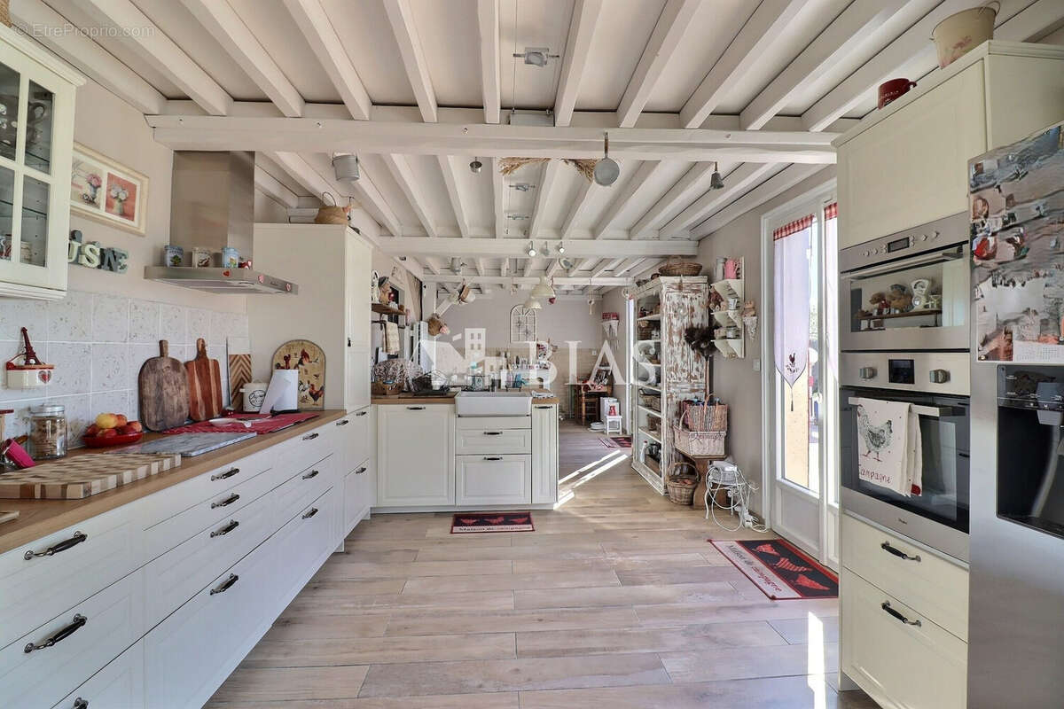 Maison à EQUEMAUVILLE