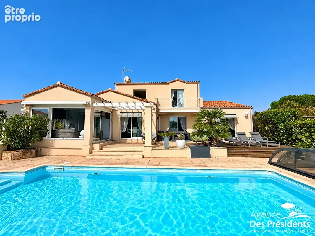 Maison à TALMONT-SAINT-HILAIRE