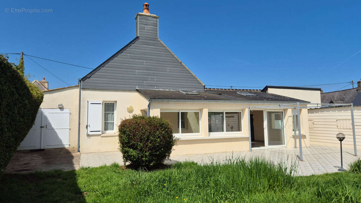 Maison à FONTENAY-SUR-MER