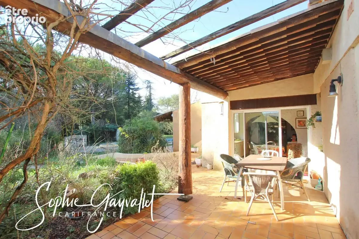 Ventabren – 180 m², grand terrain et piscine à un prix attractif pour la commune - photo 13