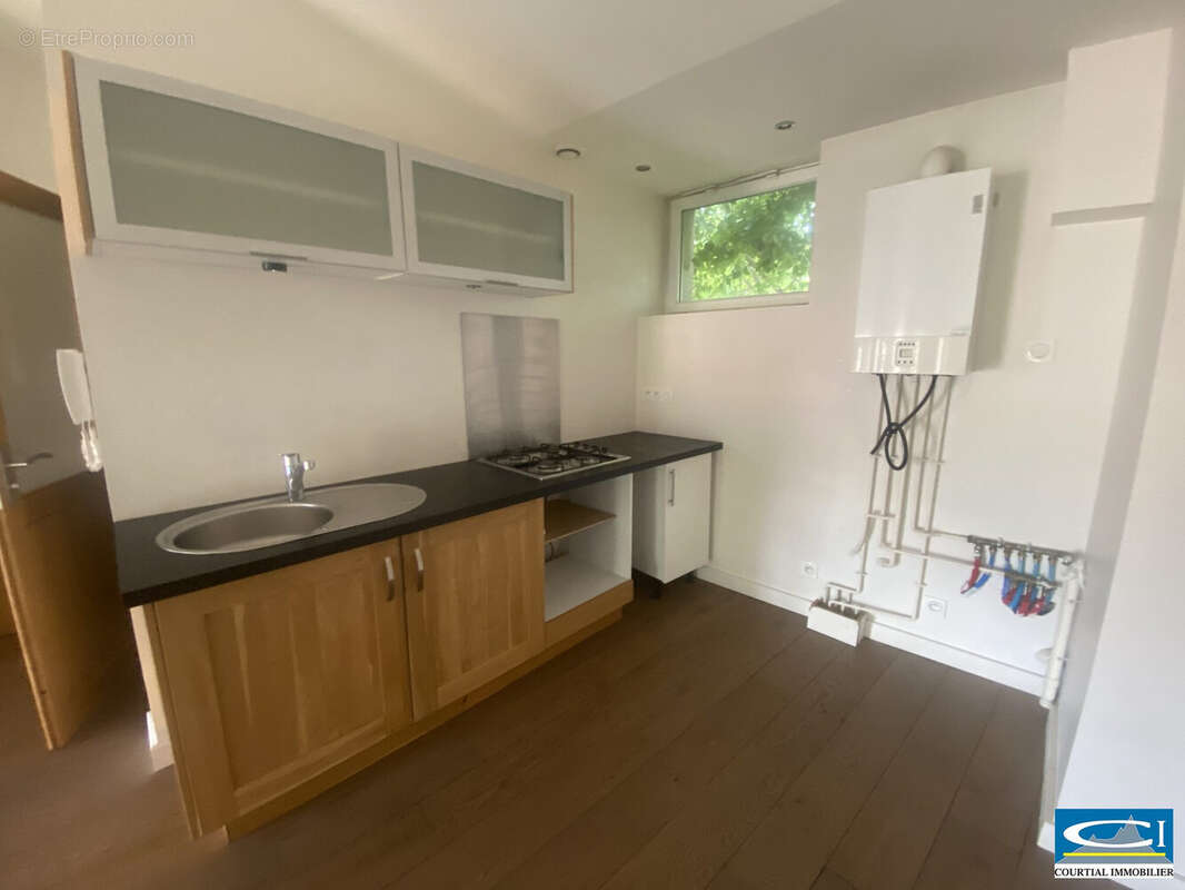 Appartement 45 m² à Tain-L'hermitage  - photo 2