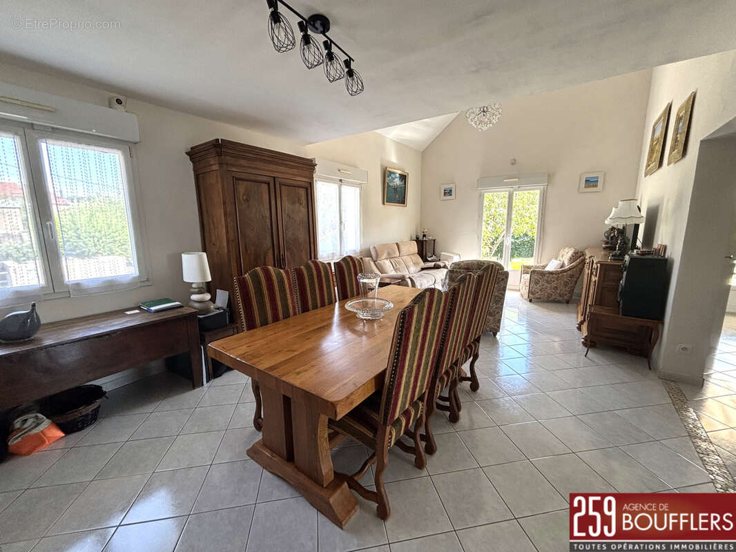 Exclusivite champigneulles proche nancy / maison avec garage, terrasse et jardin - photo 4