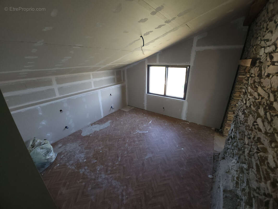 Maison à SAINTE-FLORENCE