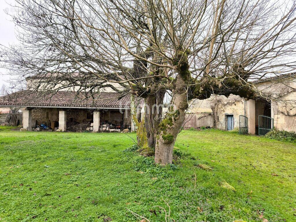 Maison à SAINT-ANDRE-DE-CUBZAC
