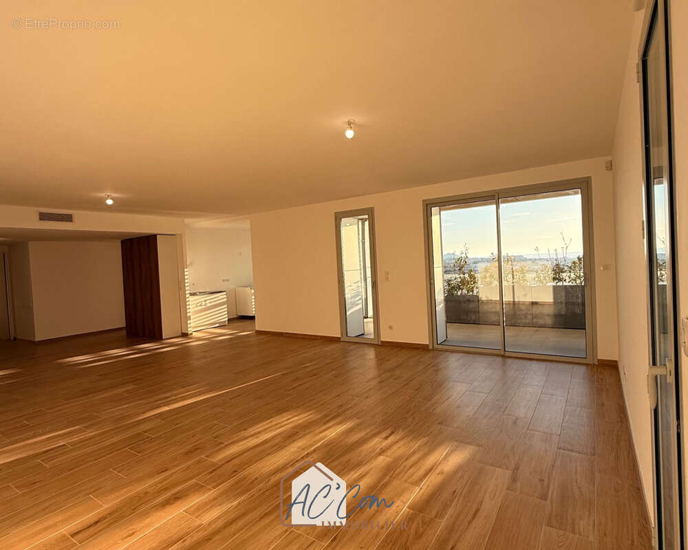 Appartement à MARSEILLE-8E