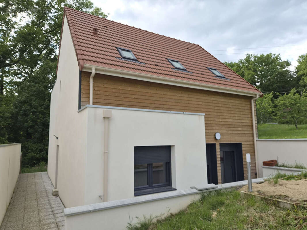 Maison à LA FERTE-SOUS-JOUARRE