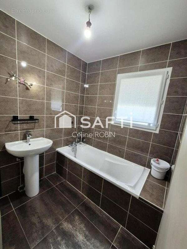 Photo 3 - Maison à SAGY