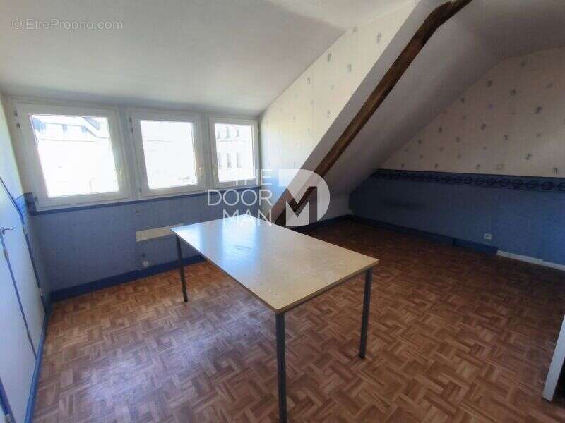 Appartement à VILLAINES-LA-JUHEL