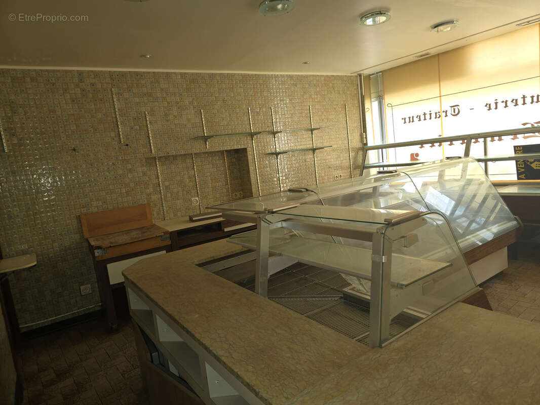 Maison à DUN-SUR-AURON