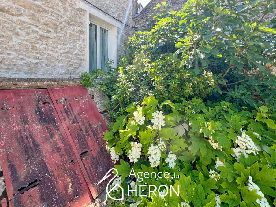 Maison à GUERCHEVILLE