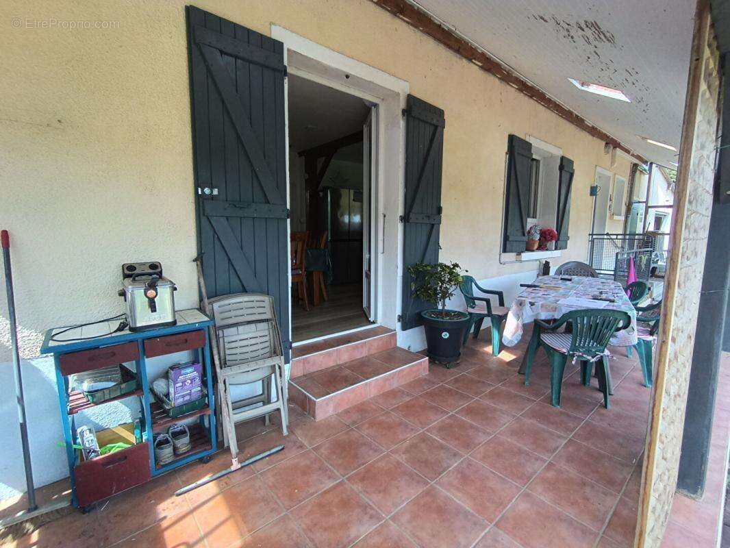Maison à CHAMPVERT
