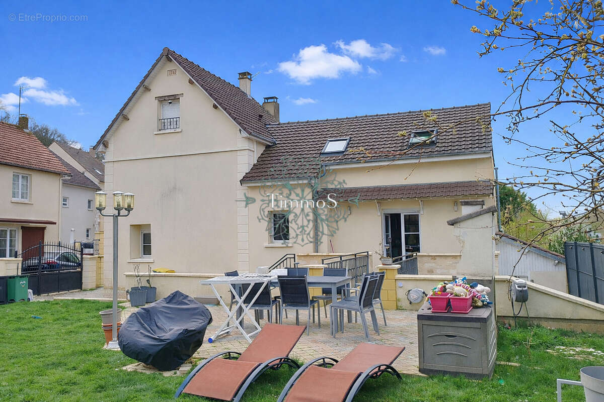 Maison à AMBLAINVILLE