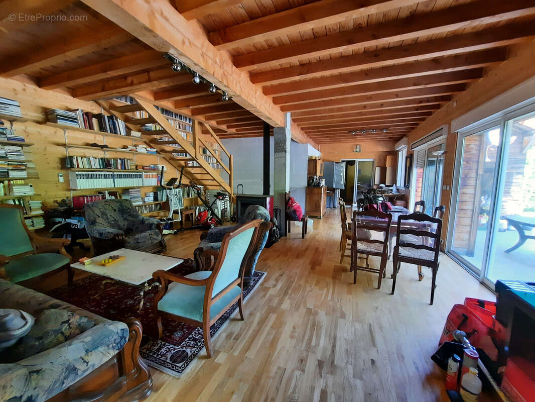 Maison à SAINT-SAUVEUR-CAMPRIEU