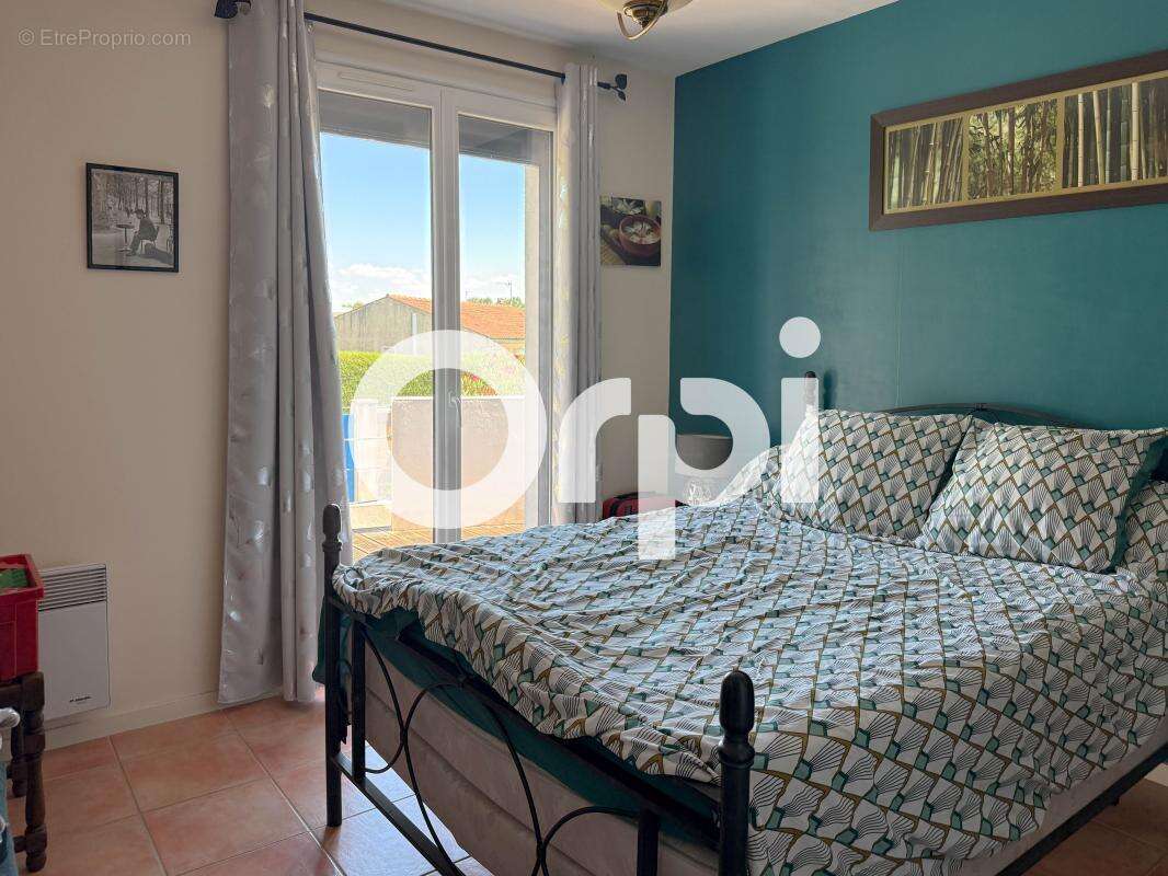 Maison familiale avec beau terrain et nombreuses surfaces annexes - photo 9