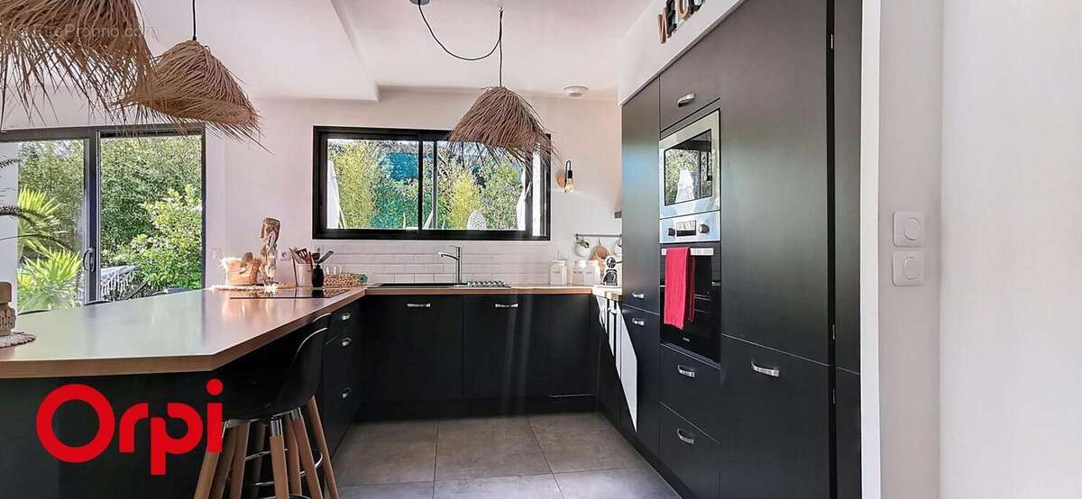 Maison à LA CADIERE-D&#039;AZUR