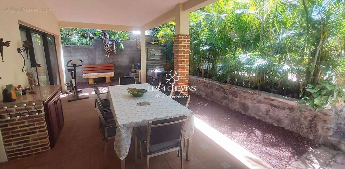 A vendre villa 5 pièces d'environ 210 m2, parcelle de 688 m2 - photo 17