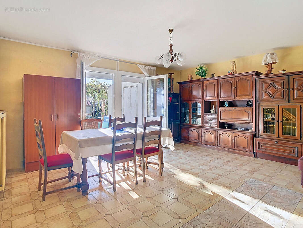 Maison à SAINT-JEAN