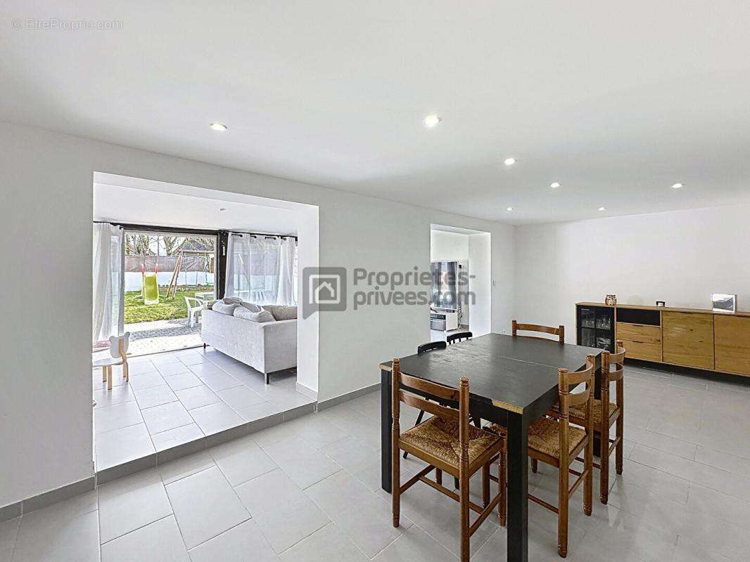 Maison à GRETZ-ARMAINVILLIERS