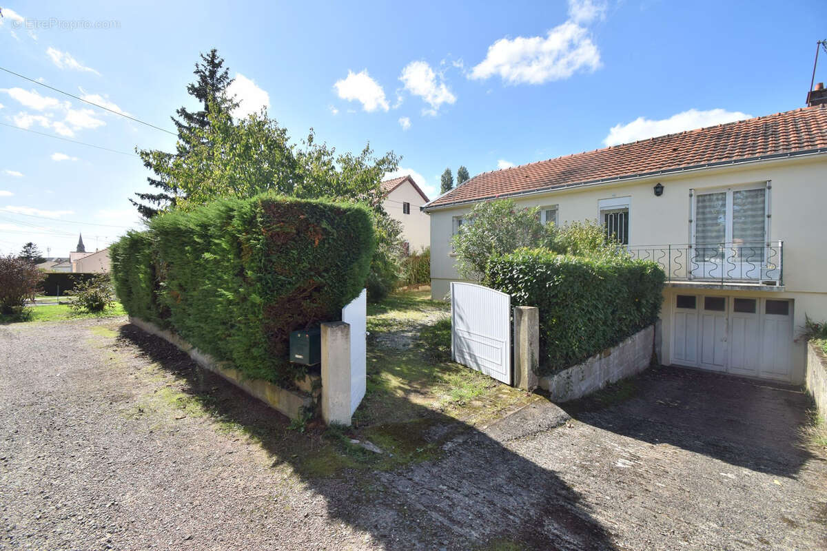 Maison à SAINT-PHILBERT-DE-BOUAINE