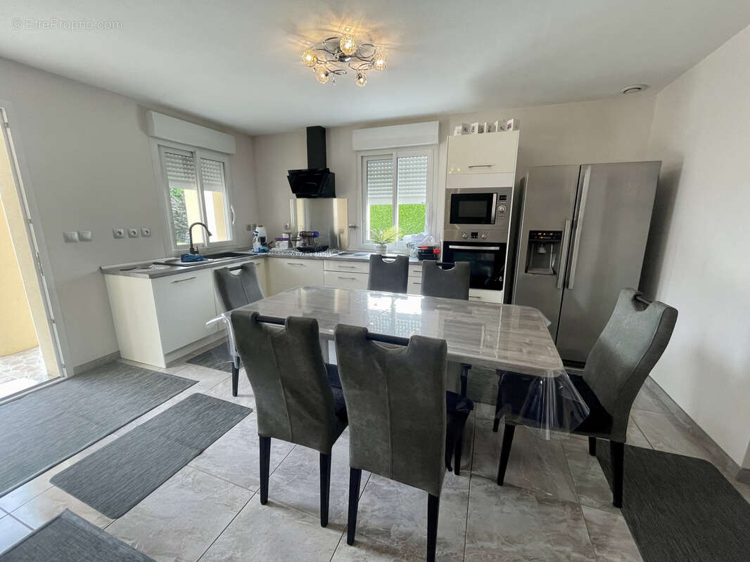 Maison à SAINT-AUBIN-LE-CAUF