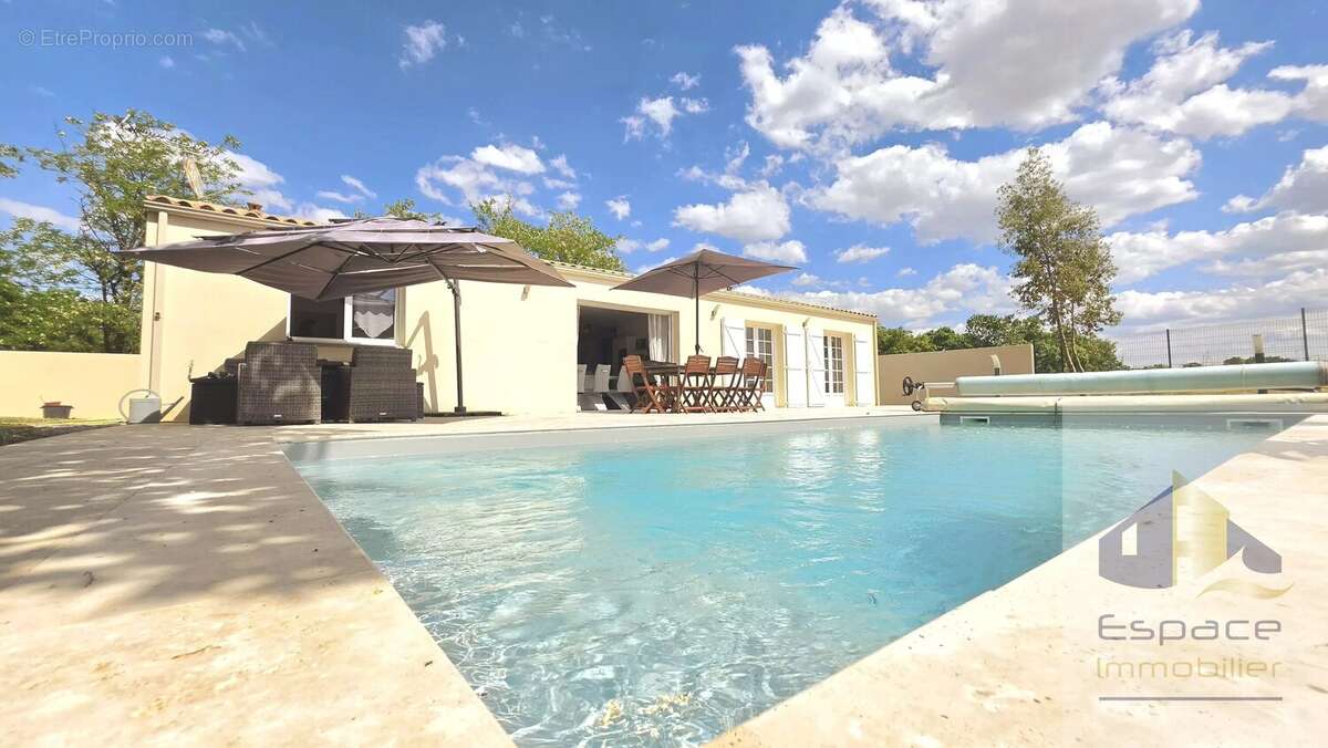 Maison à AIGREFEUILLE-D'AUNIS