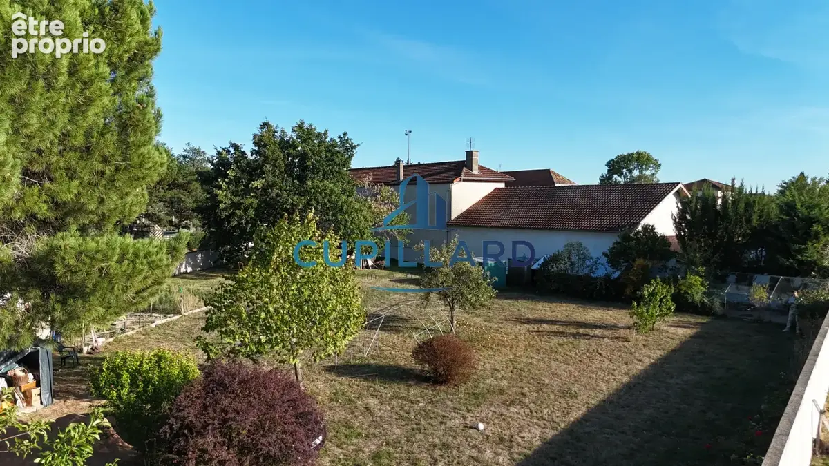 SAINT-GERMAIN-LESPINASSE - Parcelle de terrain constructible - photo 6