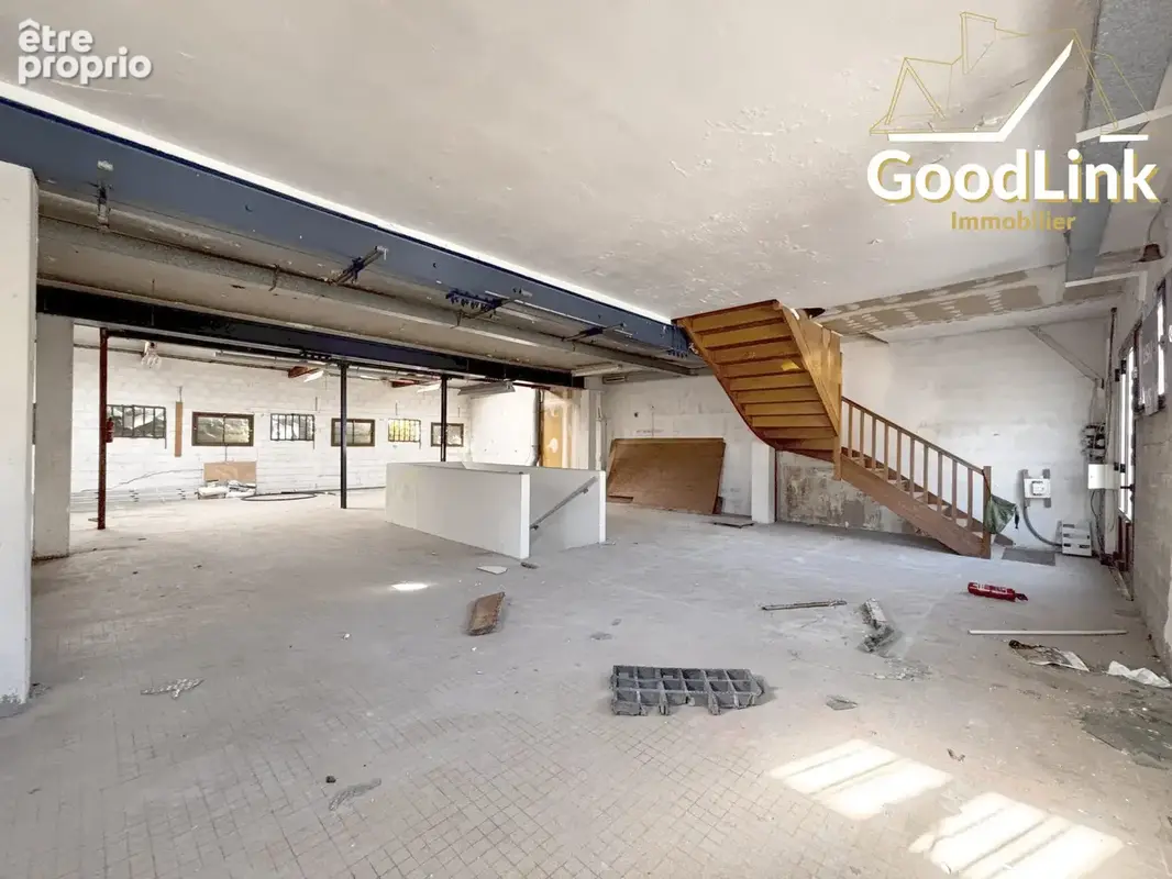 Photo Commerce à Bondy au prix de 472 000€