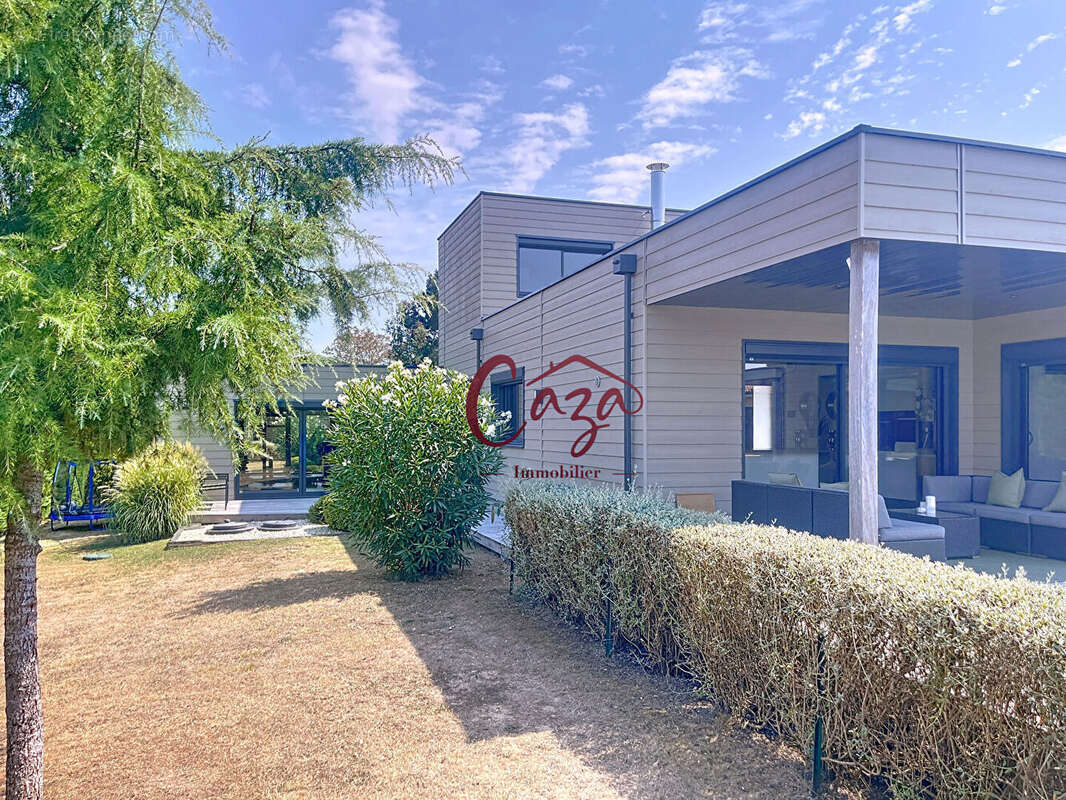 Maison à LATRESNE