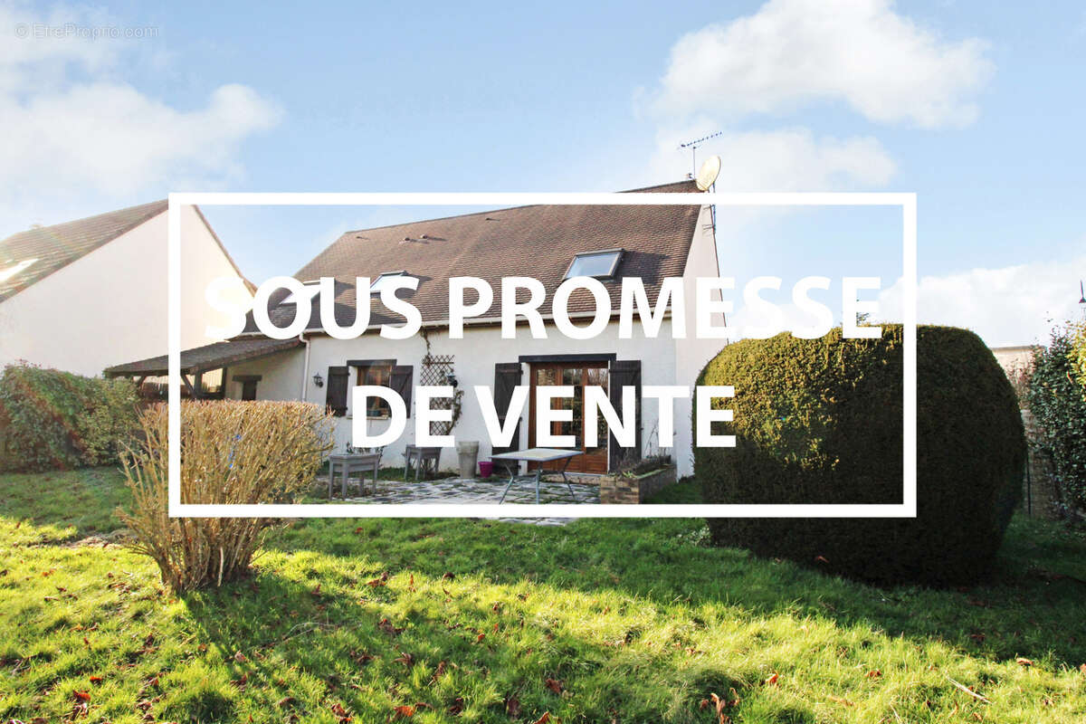 Maison à LE PERRAY-EN-YVELINES