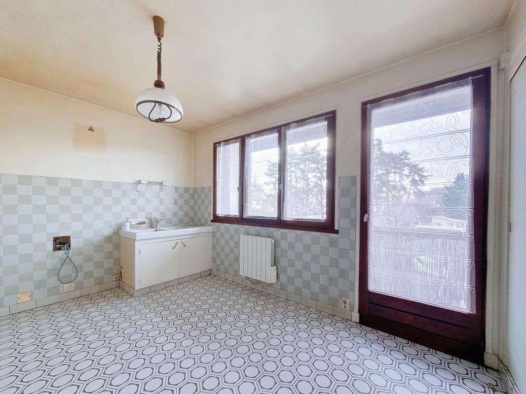 Appartement à MOZAC